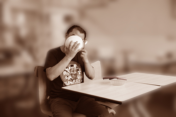 1598326210344546.jpeg 舔碗.jpg