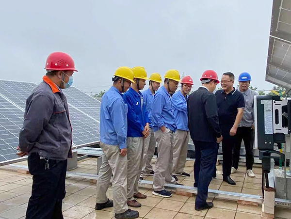 1630479860199685.jpeg 打造陽光金屋頂,節能減排踐于行2.jpg