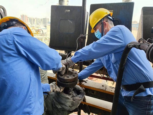 1651477467655732.jpeg 鎖渣系統程控閥門檢修.jpg