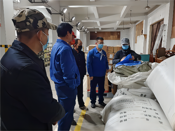 1665365871561942.png 疫情彰顯擔(dān)當(dāng) 配圖 (1)(1).png