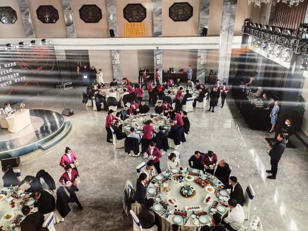 1670372391563508.jpeg 宴會(huì)服務(wù)3.jpg