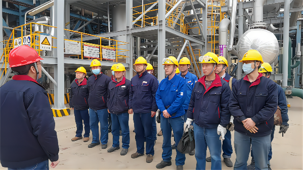 1677208575949057.png 2月22日,計(jì)控電儀部劉勇在演練結(jié)束后進(jìn)行現(xiàn)場(chǎng)點(diǎn)評(píng)(1).png