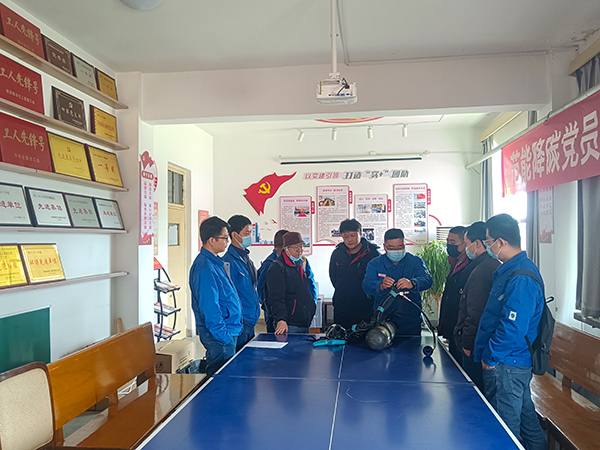 1679386431105097.jpeg 3月20日16:10,在合成車間活動室開展空呼演練 (2)(副圖).jpg