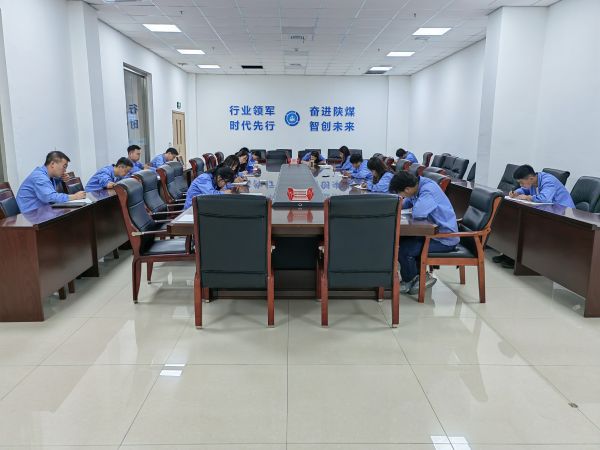 1690338802913355.jpeg 乙二醇車間周考現場-李璇.jpg