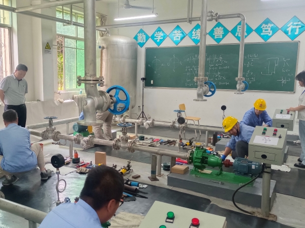 1691020148277448.jpeg 鉗工實操如火如荼進行當中.jpg