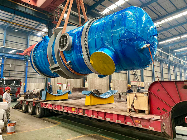 1693293059659679.jpeg 2023年8月28日,卸設(shè)備裝車中.jpg