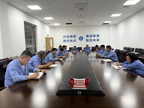 1694658980831503.jpeg 圖1 9月11日,制氣車間“五懂五會五能”素質全面提升工程推進會在調度會議室舉行。.jpg