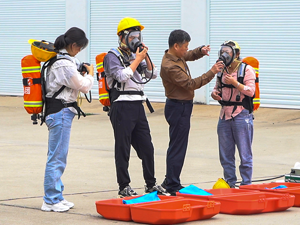 1695209913596888.jpeg 9月17日化工總控工應急救援現場 600.jpg