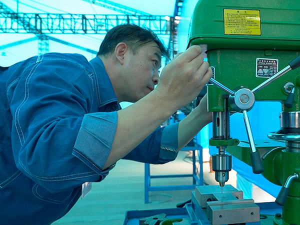 1695209983642087.jpeg 9月17日鉗工選手實訓 600.jpg