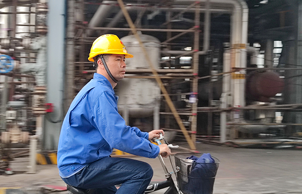 1697697953776085.jpeg ee2a4a3d668d4a40e063fe4604bdf09 合成車間 王紅民.jpg