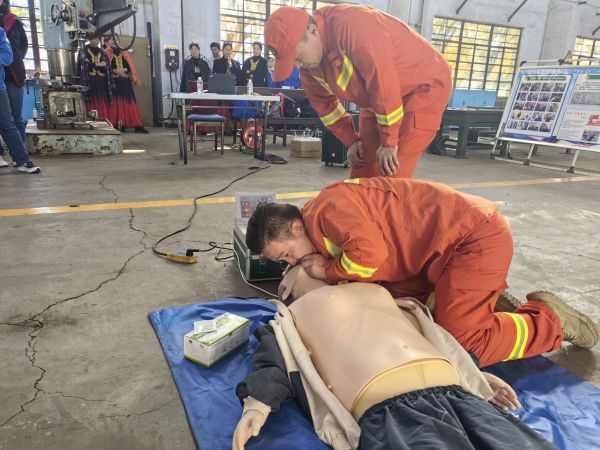 1700438108191632.jpeg 昏迷者緊急搶救.jpg