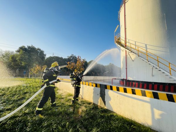 1700548316249743.jpeg 11月17日下午16時30分消防戰斗員滅火演練.jpg