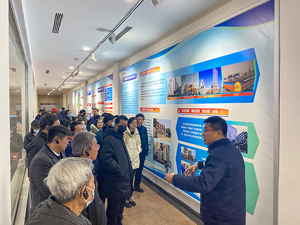 1702555455465676.jpeg 12.14參觀雙甲車間文化長廊.jpg