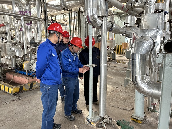 1707990362242399.jpeg 馬總深入生產(chǎn)現(xiàn)場(chǎng)開(kāi)展安全檢查1.jpg