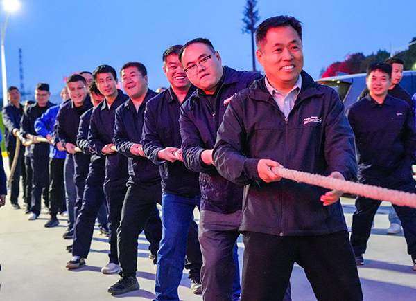 1713405678381426.jpeg 4.16-4.17渭化集團彬州公司職工拔河比賽丨“活力”四射 “繩采”飛揚 附圖3.jpg