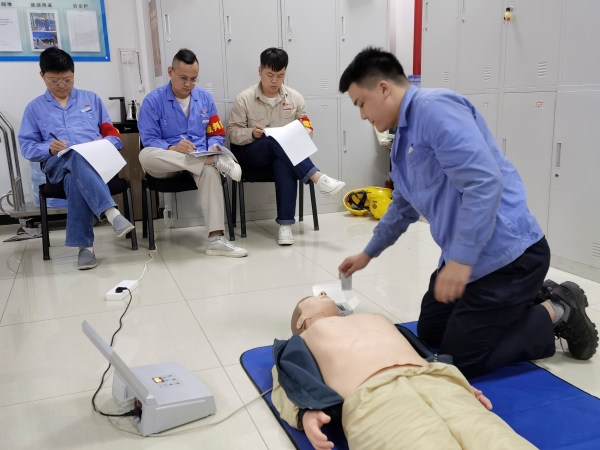 1718258491762599.jpeg 6.12心肺復蘇比賽現場選手.jpg