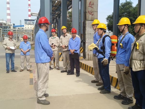 1718765549720266.jpeg 尿素車間氨泄漏現(xiàn)場處置演練.jpg