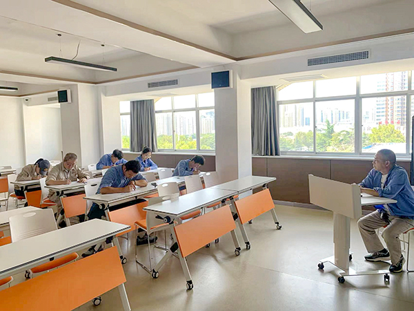 8月20日下午兩點在辦公樓六樓進行考試。  600.jpg