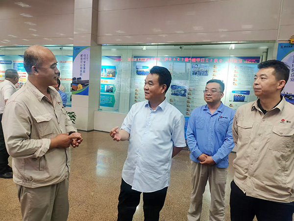 1726277611655935.jpeg 9月13日陜煤集團第五督導檢查組深入公司開展三季度安全生產大檢查暨“雙節”前安全檢查紀實2.jpg