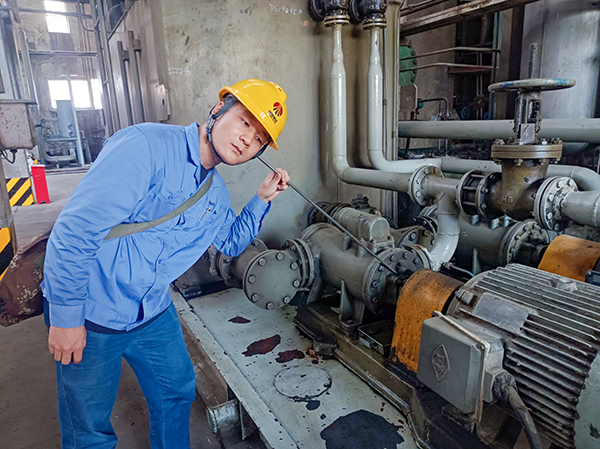 1727396379682935.jpeg 動設備按要求認真巡回檢查.jpg