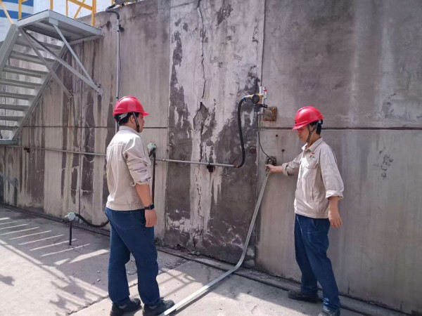 1729234381411722.jpeg 近日,由部門領導、安全員帶隊對現場設備設施進行安全檢查1.jpg