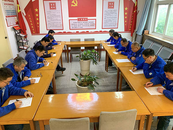 1730438891319971.jpeg 11月1日動(dòng)力車間黨支部組織支部黨員干部職工開展廉潔測試活動(dòng).jpg