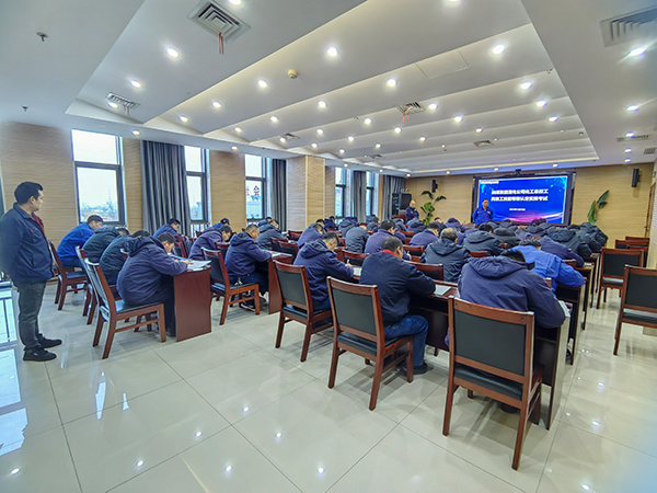 1735129340965707.jpeg 2024年12月化工總控工高級工實操考試現場.jpg