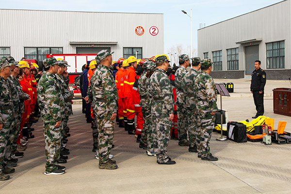 1739146107540559.jpeg 2月5日參加應(yīng)急救援開訓(xùn)動(dòng)員大會2.jpg