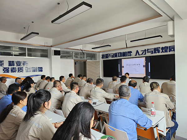 131749796396877206.jpg 培訓照片3.jpg