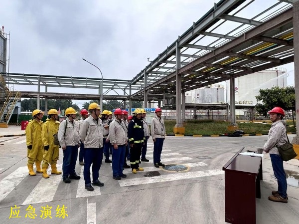071754535673183668.jpg 2025年8月5日,彬州公司開展危險化學品泄漏應急演練-2.jpg