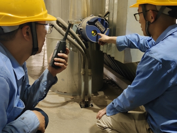 211755732685619786.jpg 對工藝標(biāo)記確認(rèn)溝通,記錄檢修項目.jpg