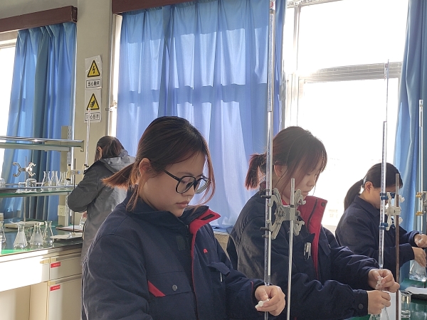 191763515001325698.jpg 202511.17夯實(shí)專業(yè)基礎(chǔ) 提升技能水平2jpg.jpg